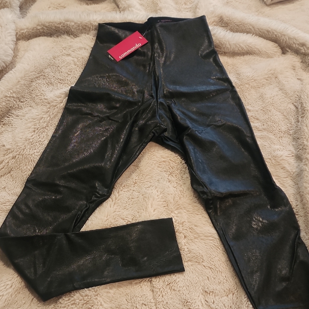 NWT Commando Leather Look Leggings Black Size Medium
